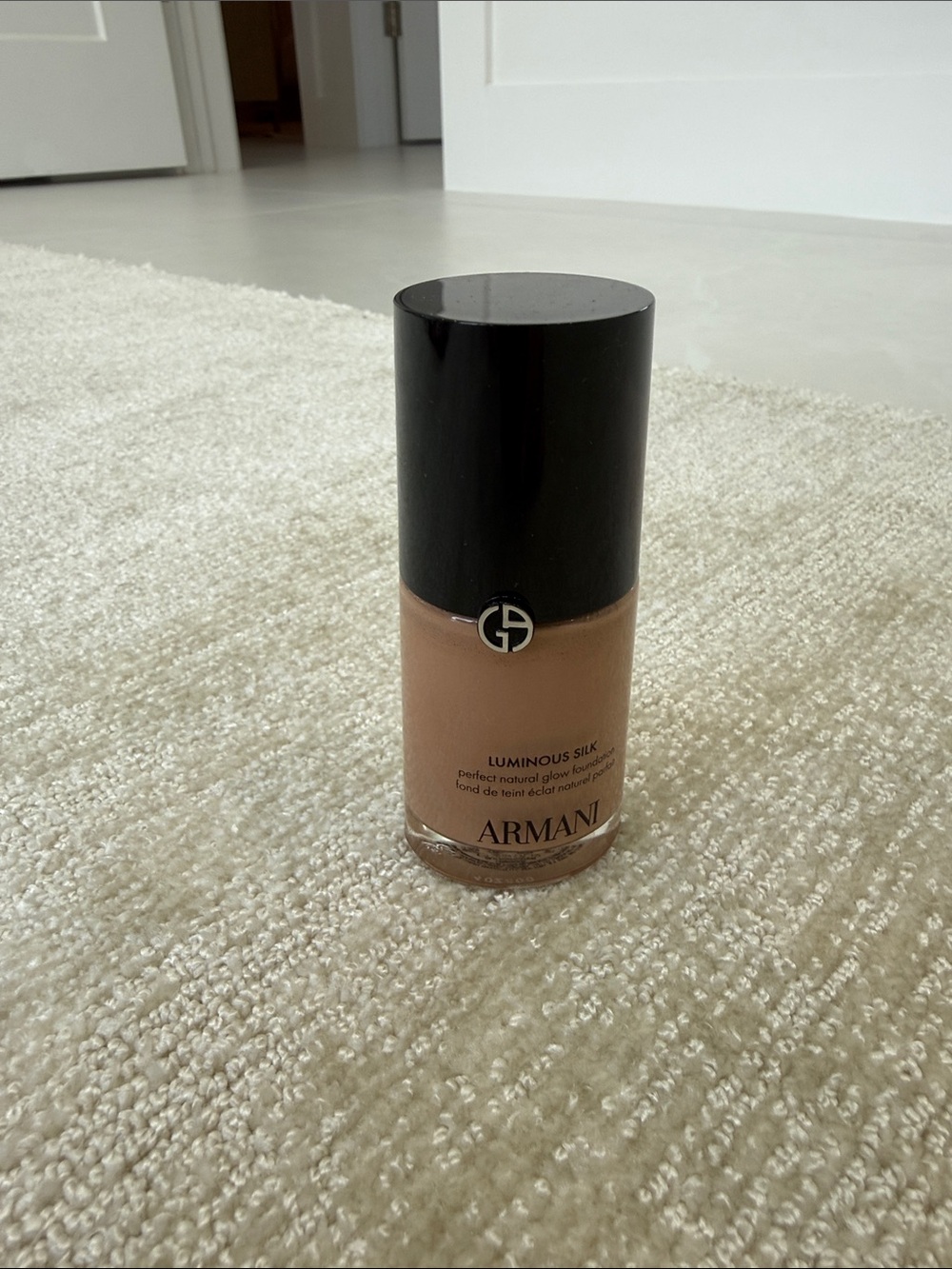 Giorgio Armani Luminous Silk Foundation - Warm Beige